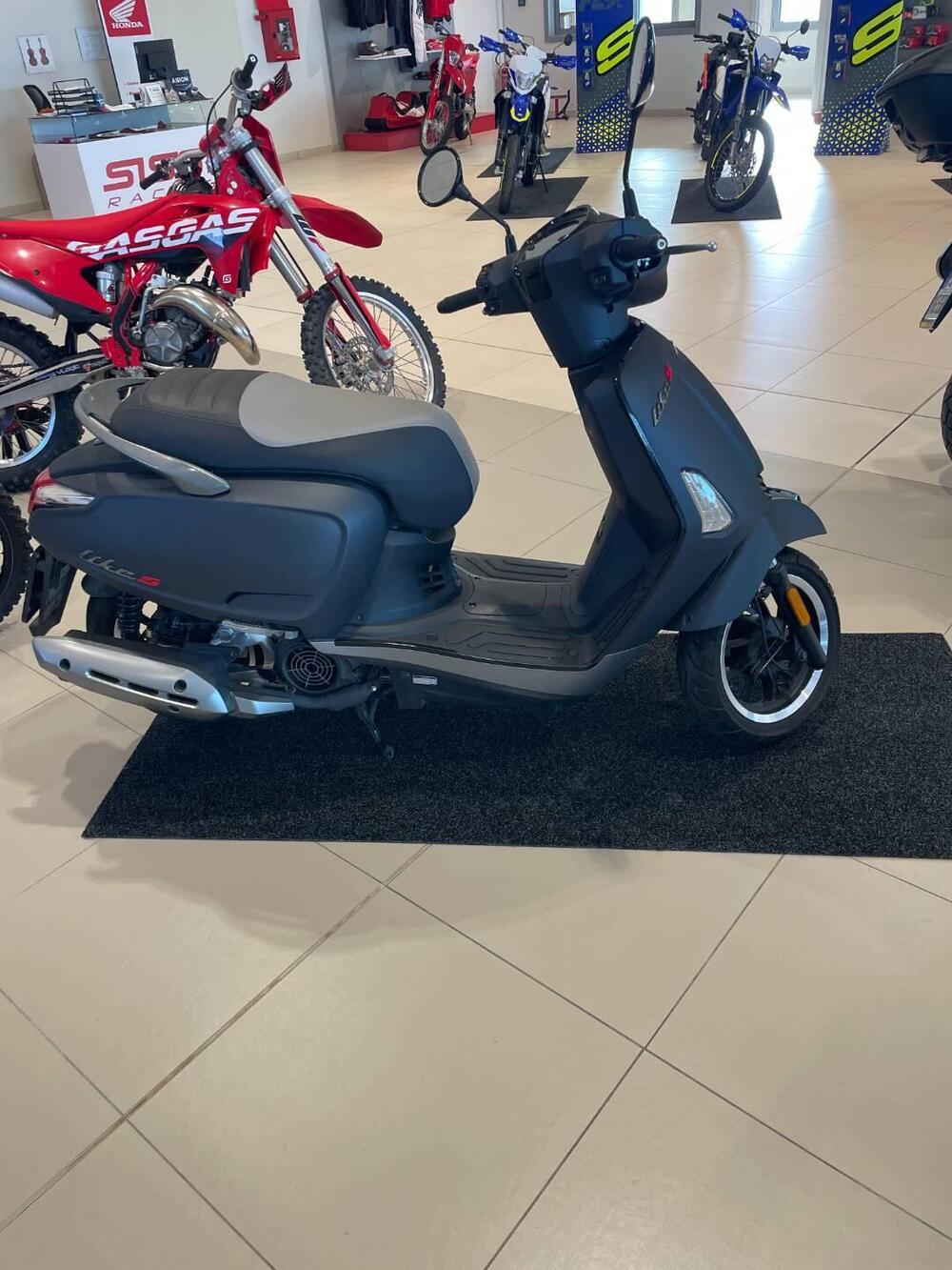 Kymco Like 125 Sport (2021 - 25) (4)
