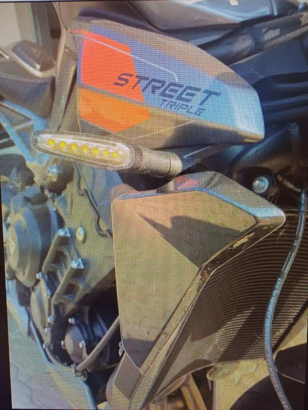 Triumph Street Triple 765 RS (2023 - 26) (3)