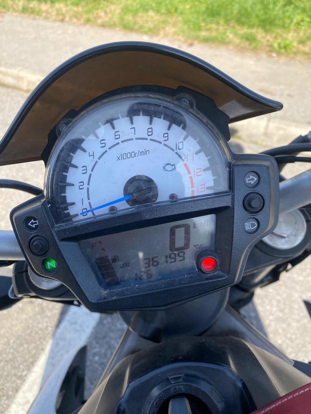 Kawasaki ER-6N (2012 - 13) (5)