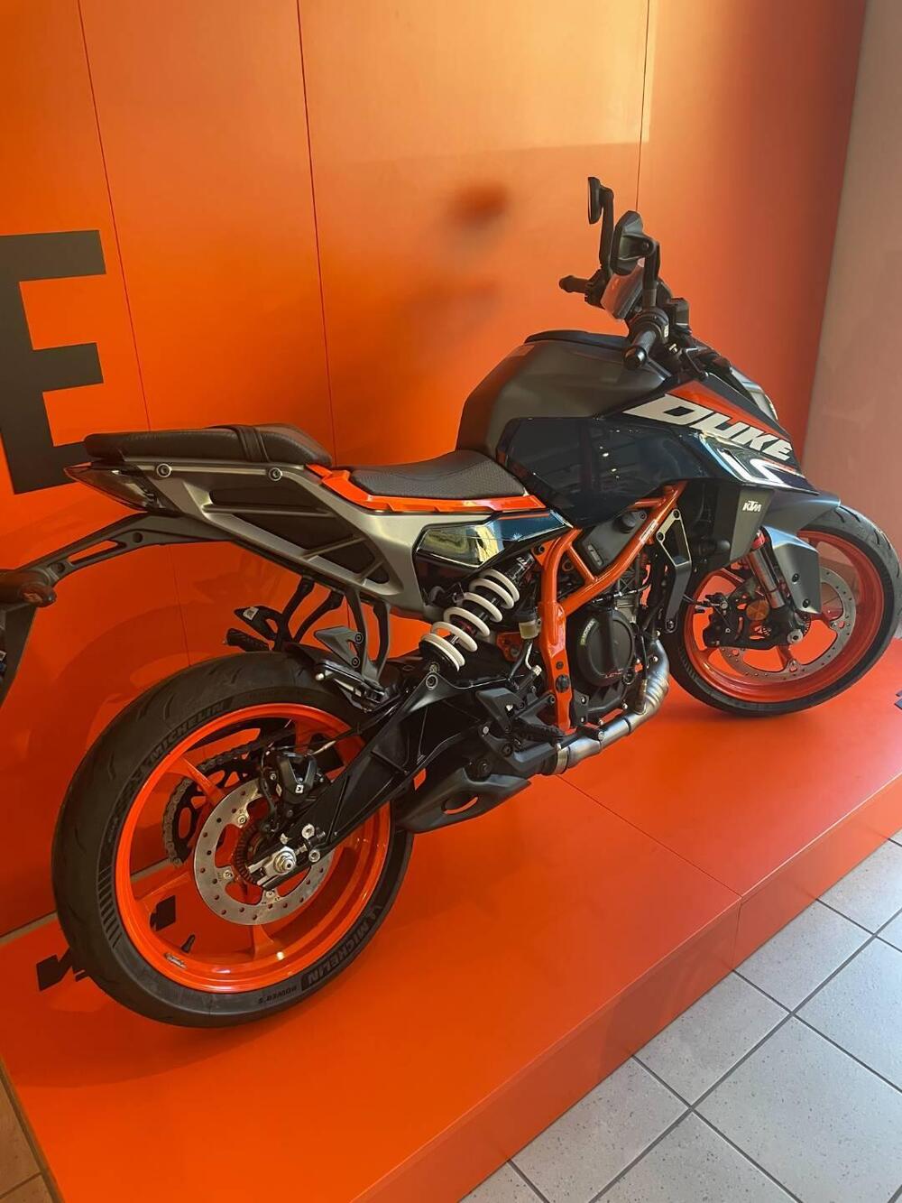 KTM 390 Duke (2024 - 25) (4)