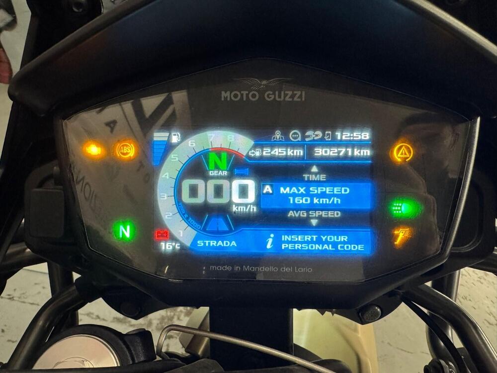 Moto Guzzi V85 TT Travel (2021 - 23) (6)