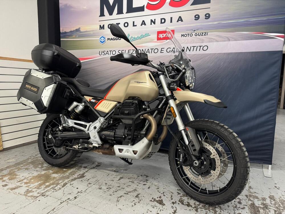 Moto Guzzi V85 TT Travel (2021 - 23) (7)