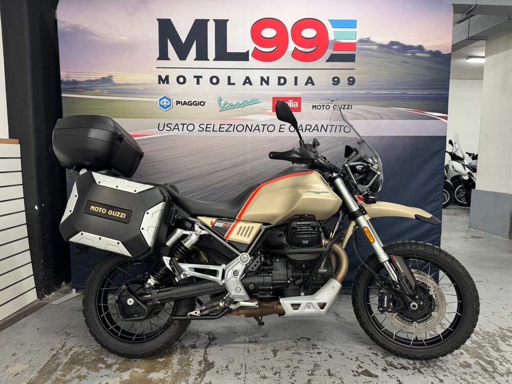 Moto Guzzi V85 TT Travel (2021 - 23)