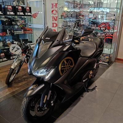 Yamaha T-Max 560 (2020 - 21) usata
