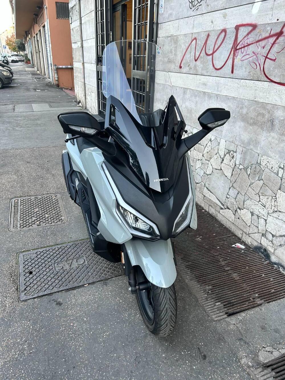 Honda Forza 350 (2025 - 26) (3)