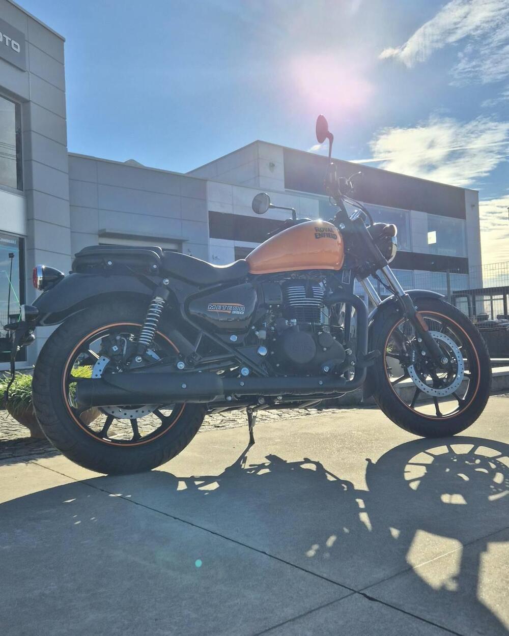 Royal Enfield Meteor 350 (2021 - 26) (2)