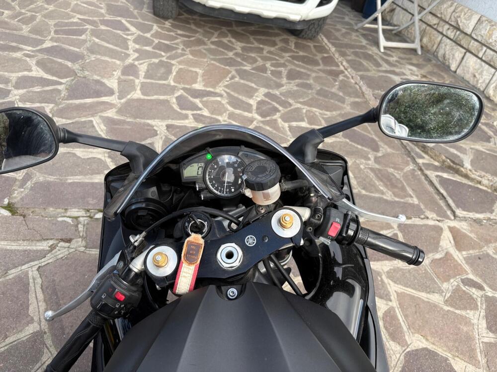 Yamaha YZF R1 (2007 - 08) (6)