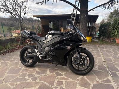 Yamaha YZF R1 (2007 - 08) usata