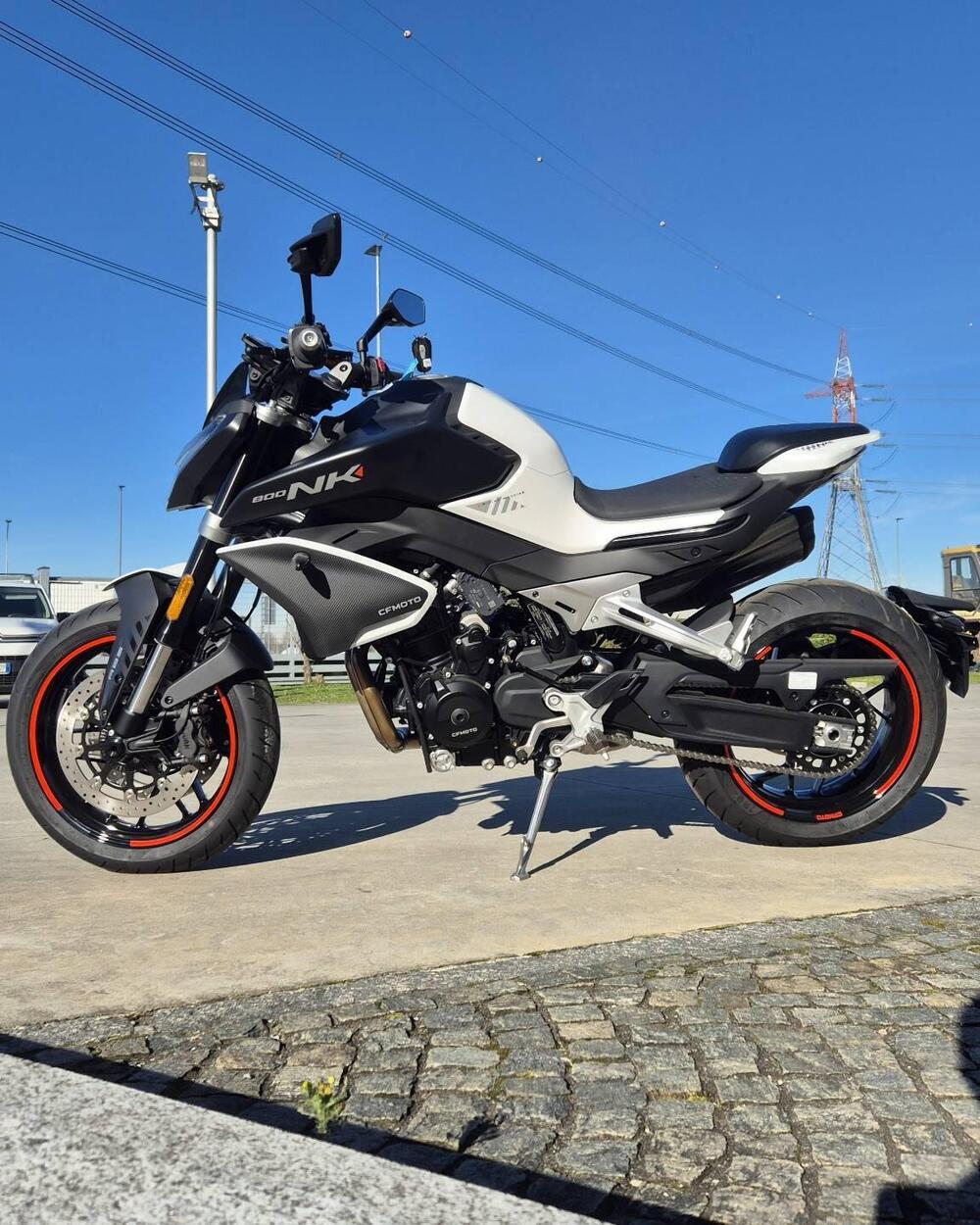 CFMOTO 800NK Advanced (2023 - 26) (5)