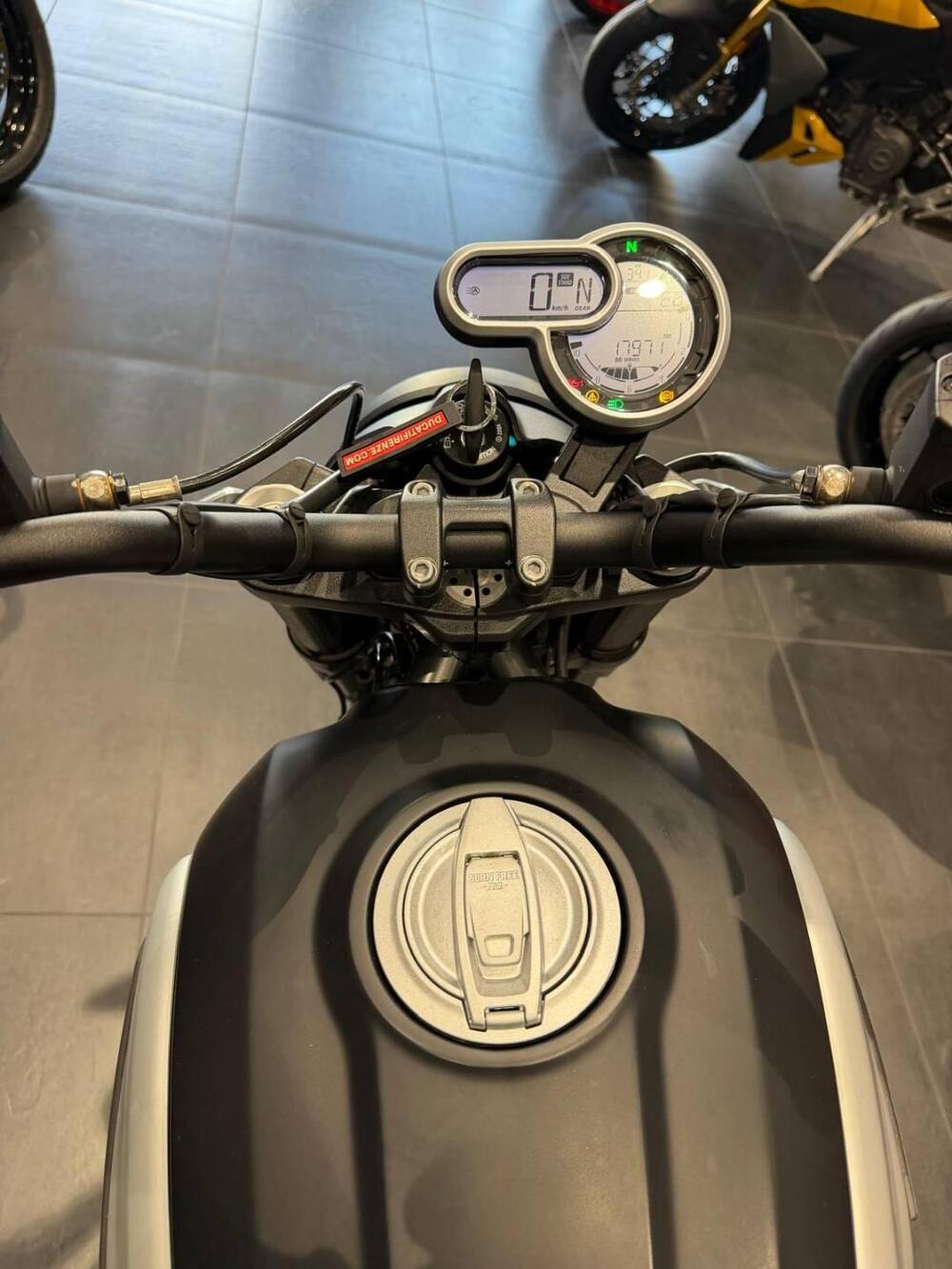 Ducati Scrambler 1100 Dark Pro (2020 - 24) (14)