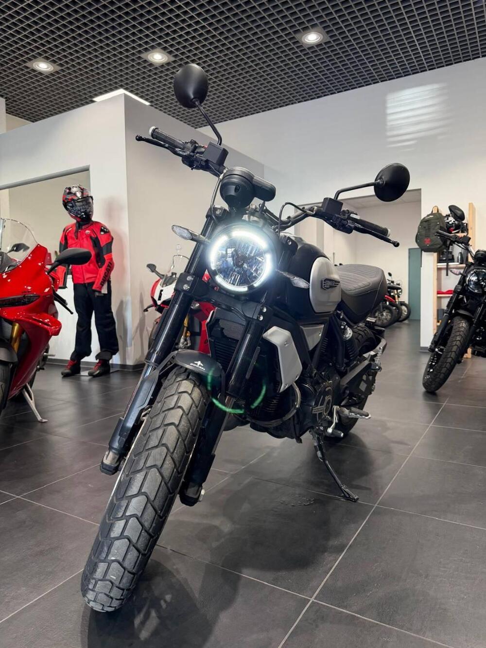 Ducati Scrambler 1100 Dark Pro (2020 - 24) (15)
