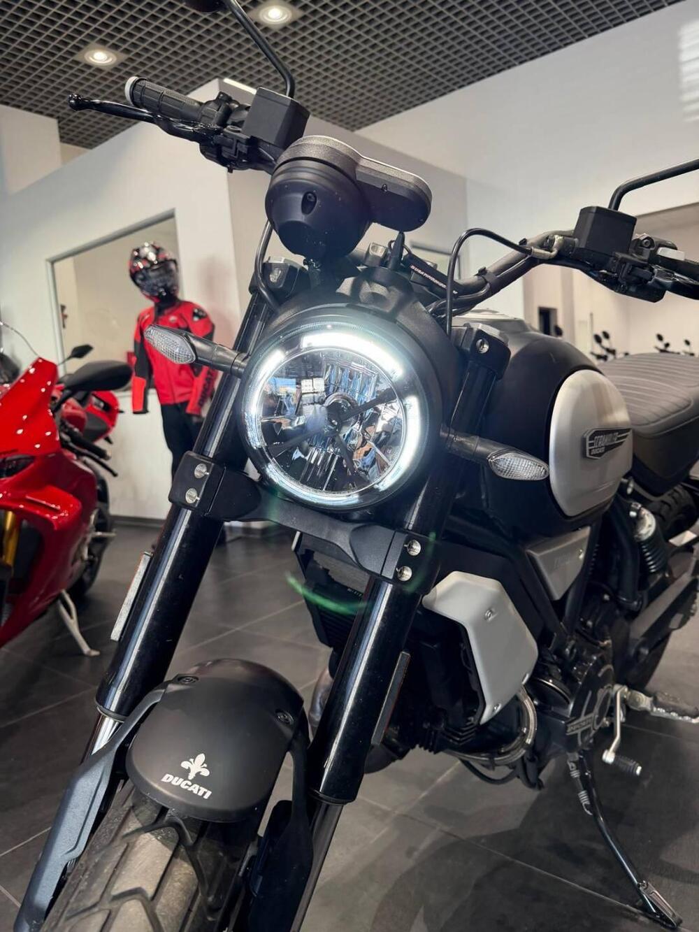 Ducati Scrambler 1100 Dark Pro (2020 - 24) (6)