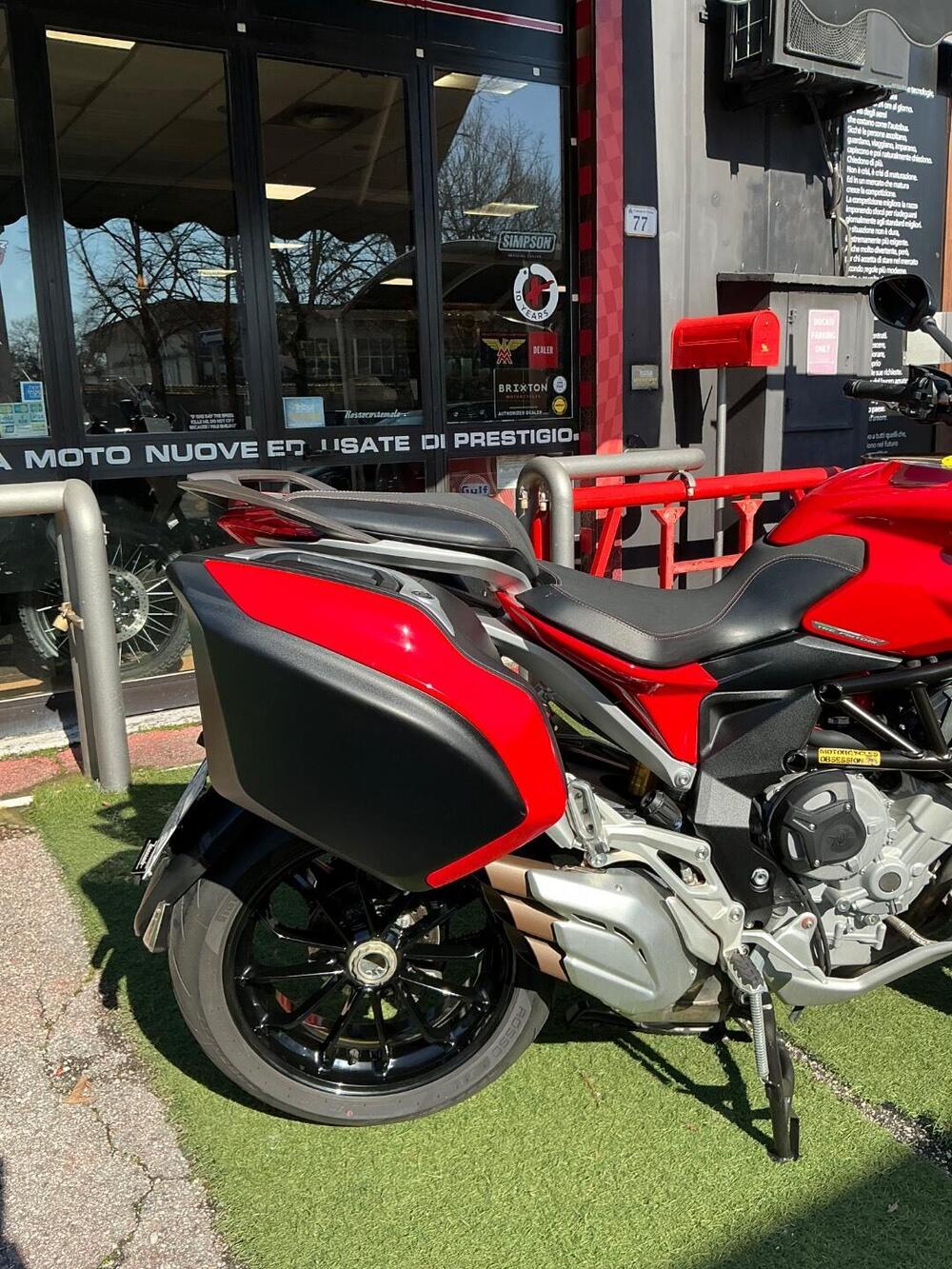 MV Agusta Turismo Veloce 800 Lusso (2014 - 16) (10)