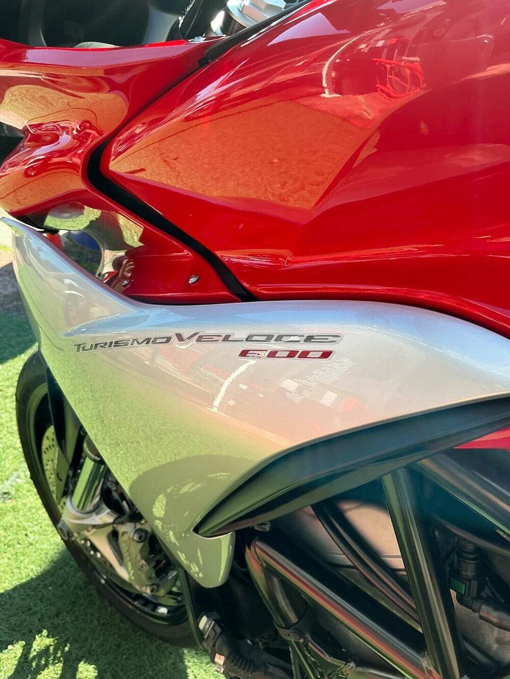 MV Agusta Turismo Veloce 800 Lusso (2014 - 16) (15)