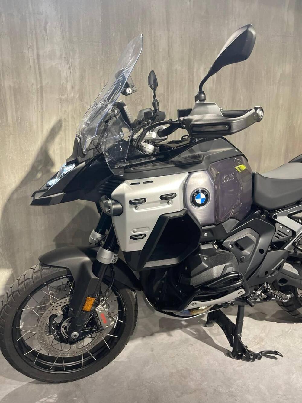 Bmw R 1300 GS Adventure Triple Black (2025 - 26) (3)