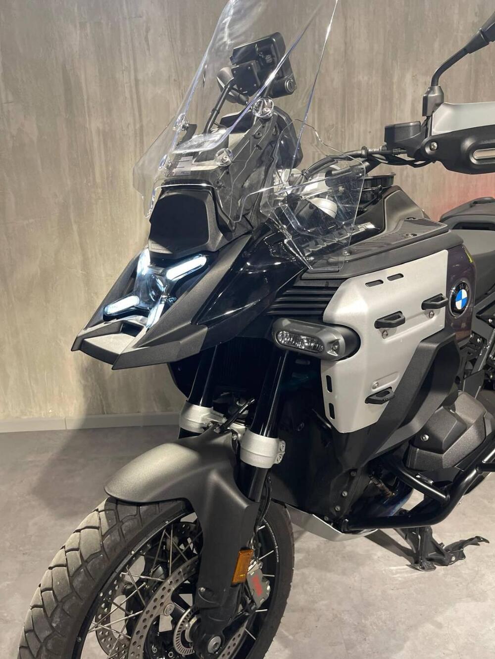 Bmw R 1300 GS Adventure Triple Black (2025 - 26) (4)