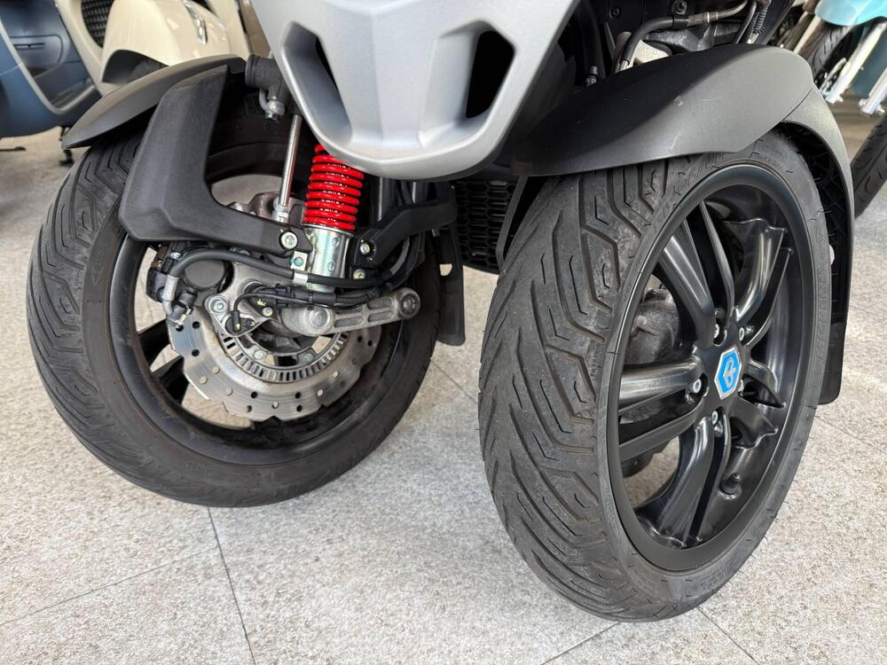 Piaggio MP3 300 Sport ABS Hpe (2021 - 24) (3)