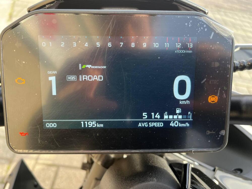 Kawasaki Z 900 (2025 - 26) (7)