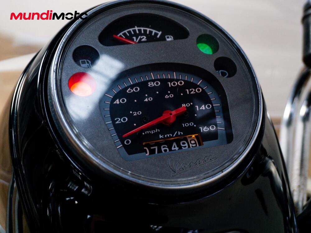 Vespa GTV 300 Via Montenapoleone ABS (2010 - 16) (12)