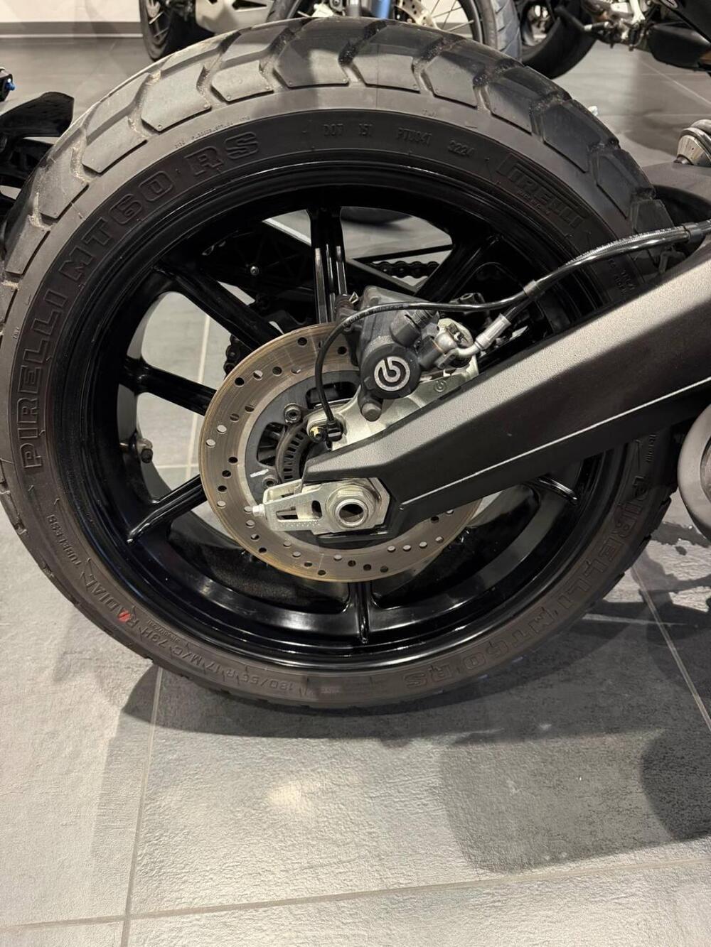 Ducati Scrambler 800 Icon Dark (2020) (9)