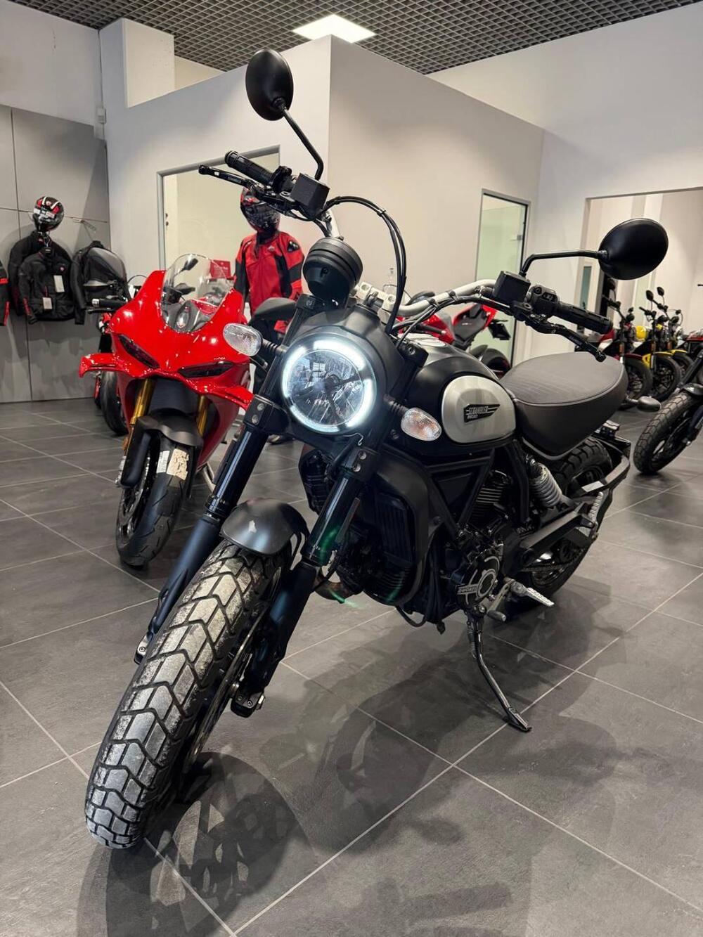 Ducati Scrambler 800 Icon Dark (2020) (11)