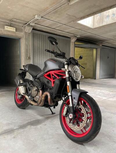 Ducati Monster 821 ABS (2014 - 17) usata