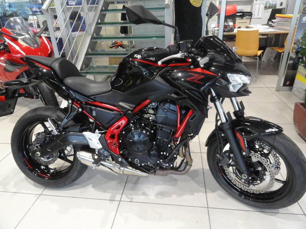 Kawasaki Z 650 (2025 - 26)