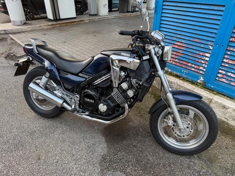 Yamaha FZX 750 (6)