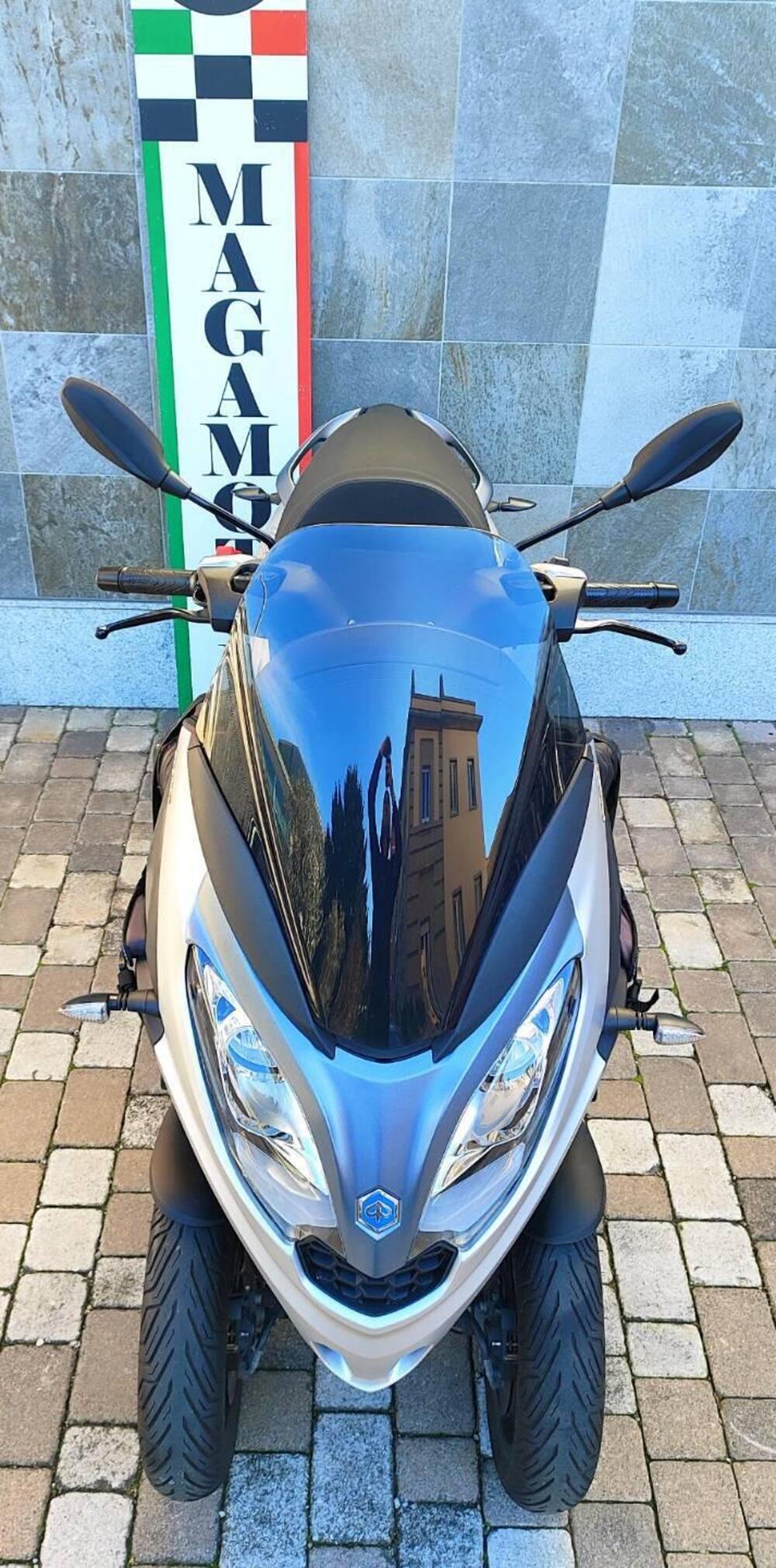 Piaggio MP3 300 ABS Hpe (2021 - 24) (9)