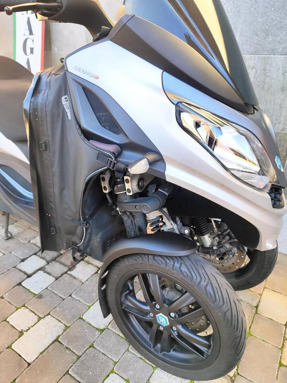 Piaggio MP3 300 ABS Hpe (2021 - 24) (12)