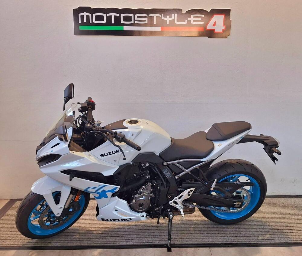 Suzuki GSX-8R (2024 - 26) (2)