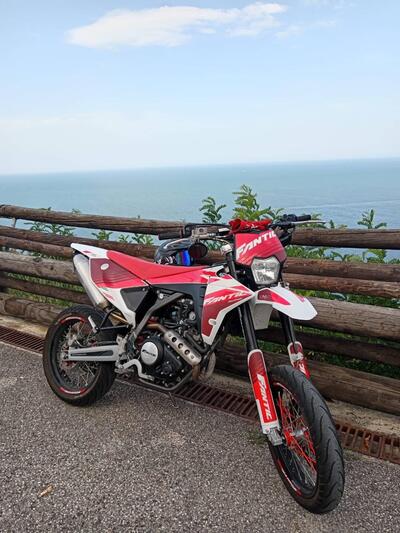 Fantic Motor XMF 125 Motard Performance 4T (2023 - 24) usata