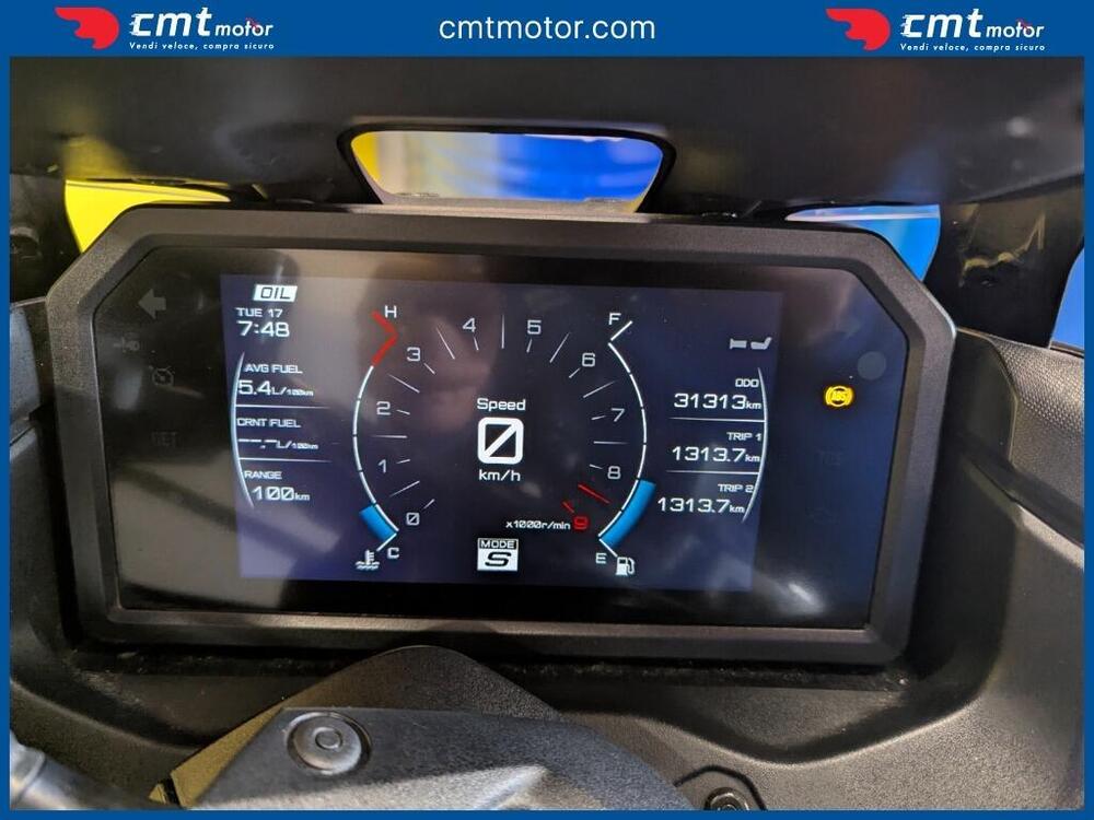 Yamaha T-Max 560 Tech Max (2022 - 24) (5)