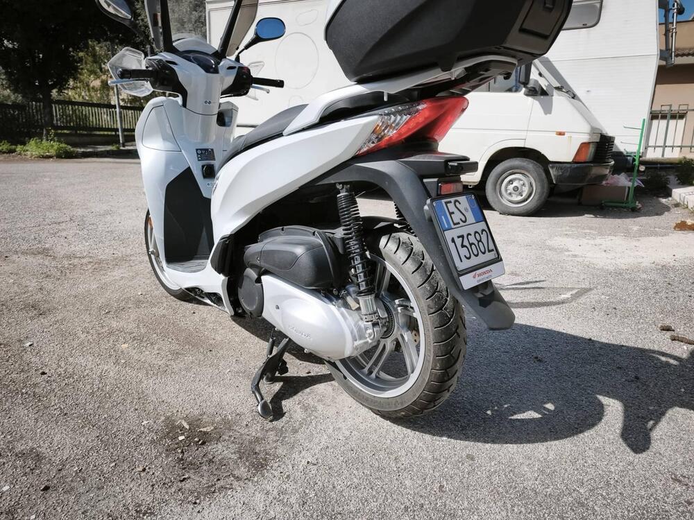 Honda SH 300 i ABS (2016 - 20) (4)