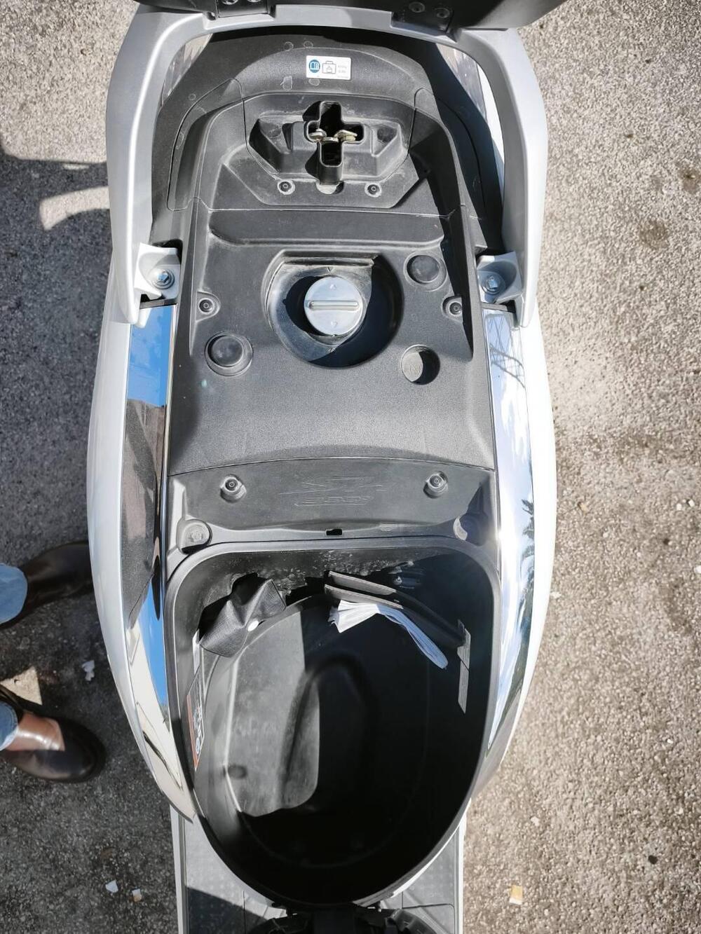 Honda SH 300 i ABS (2016 - 20) (7)