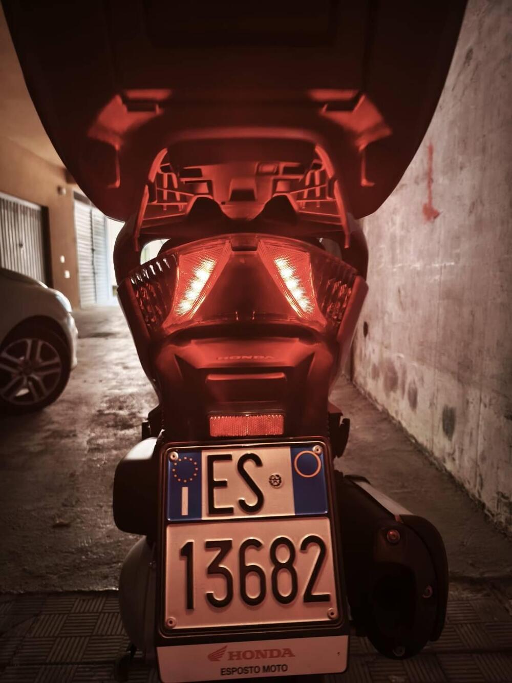 Honda SH 300 i ABS (2016 - 20) (13)