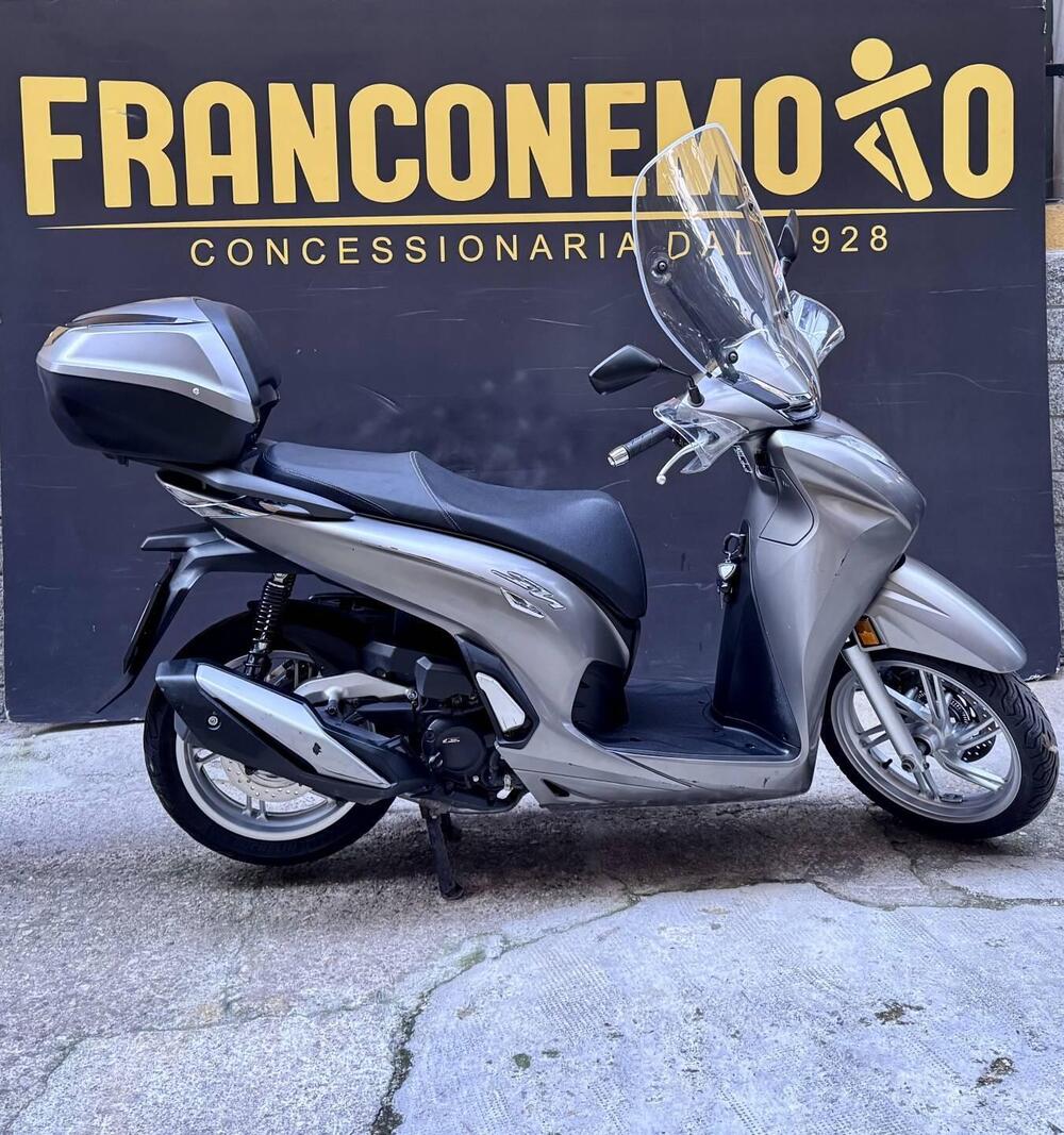 Honda SH 350 (2021 - 24) (3)