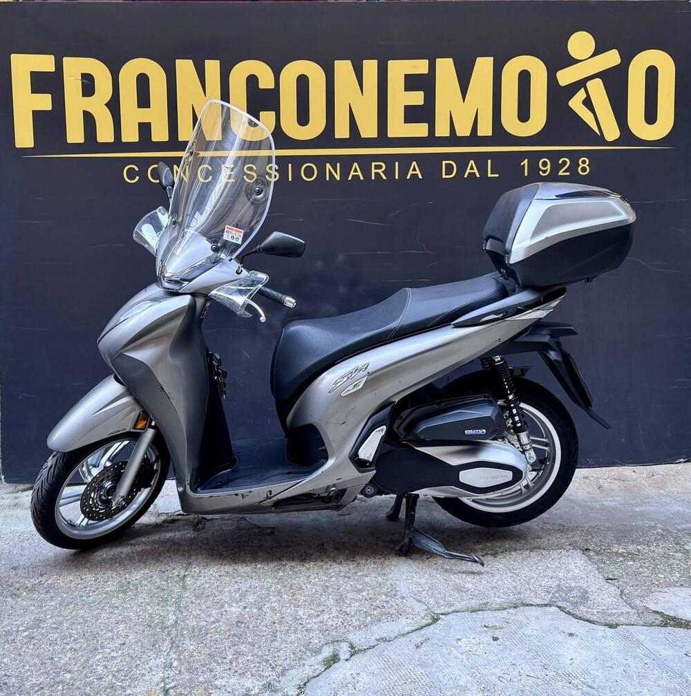 Honda SH 350 (2021 - 24) (4)