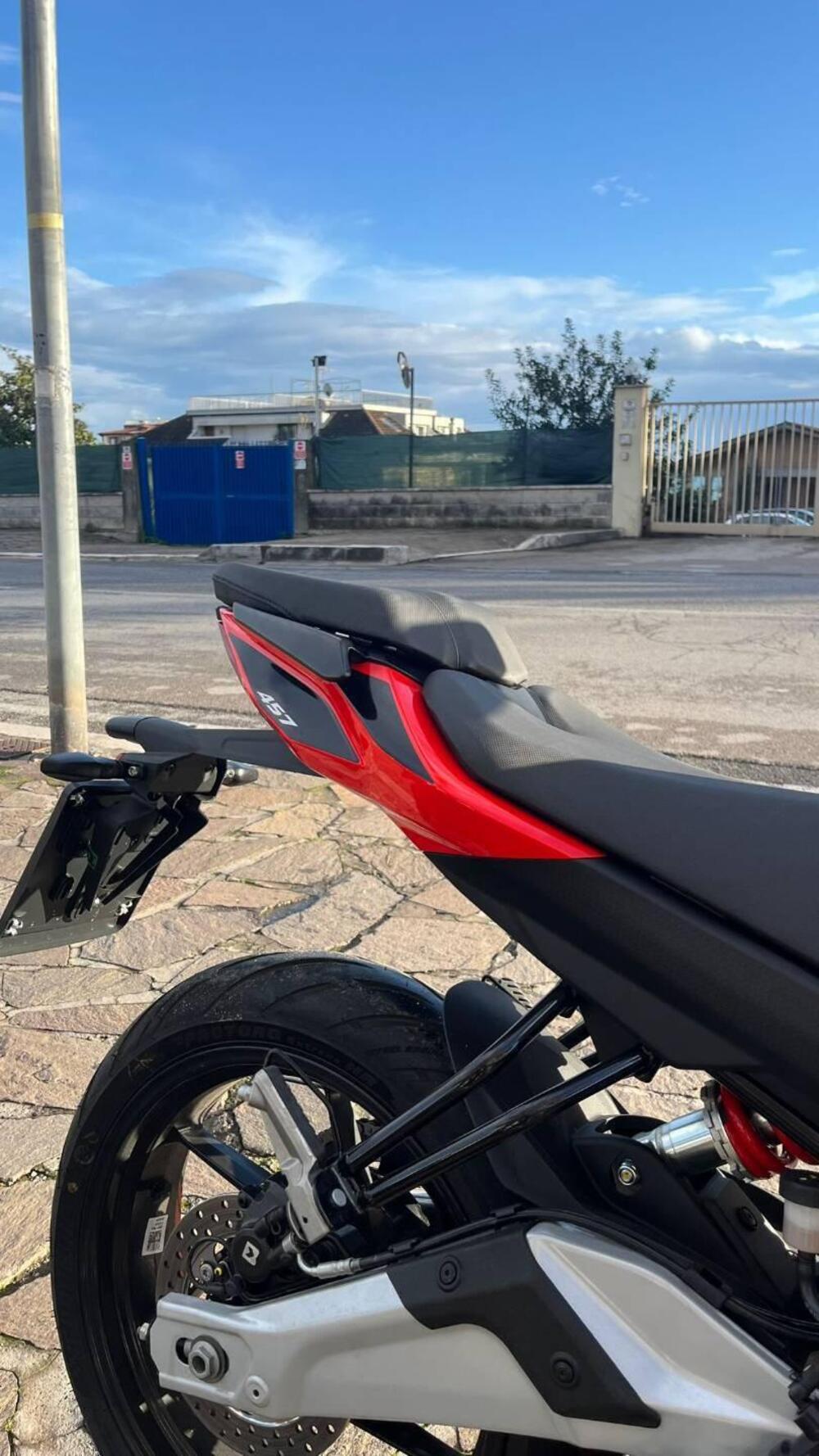 Aprilia Tuono 457 (2025 - 26) (3)