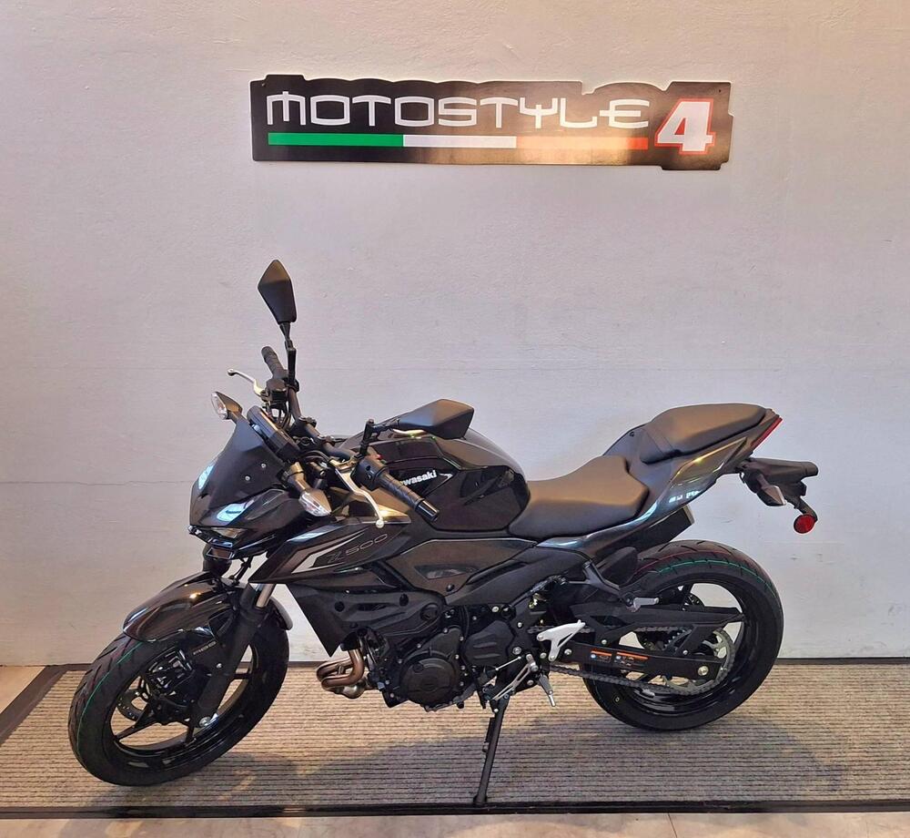 Kawasaki Z 500 (2024 - 26) (2)