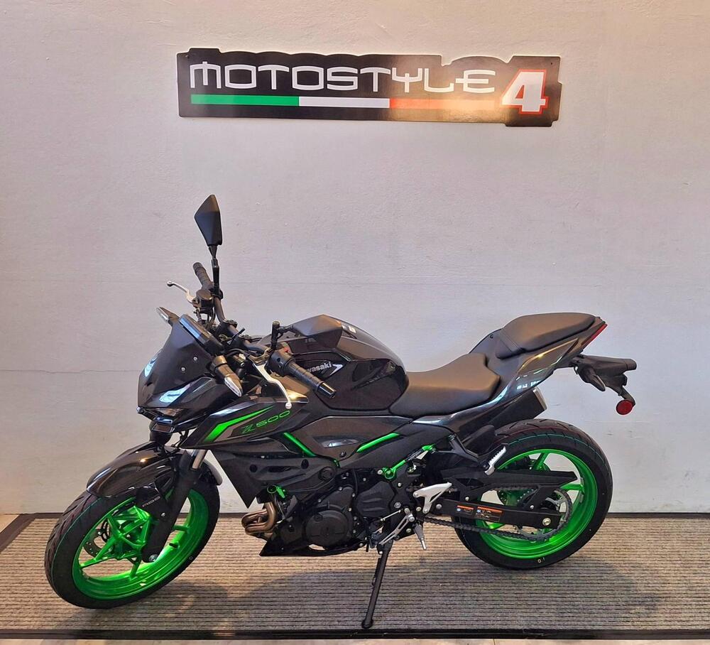 Kawasaki Z 500 SE (2024 - 26) (2)