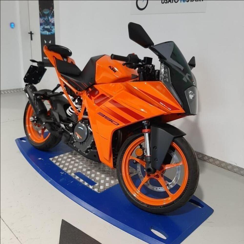 KTM RC 390 (2022 - 26) (3)