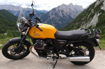 Moto Guzzi V7 II Stone (2015 - 17) usata