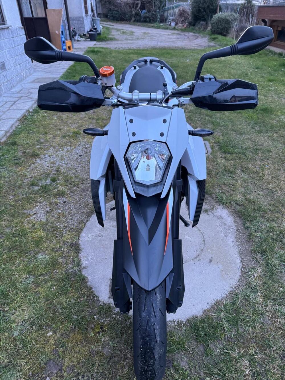 KTM 990 Supermoto R (2009 - 11) (6)