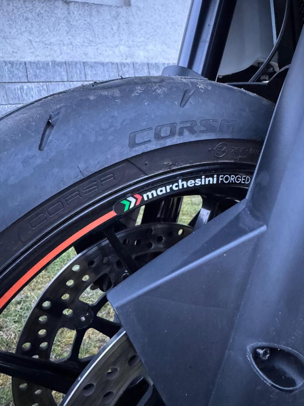 KTM 990 Supermoto R (2009 - 11) (9)