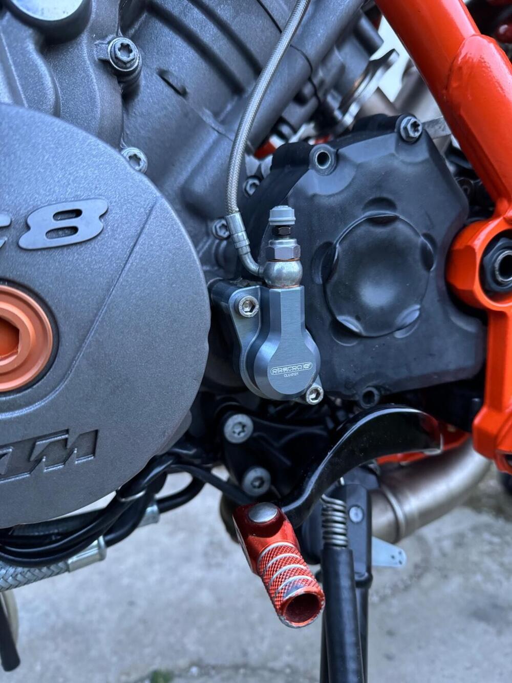 KTM 990 Supermoto R (2009 - 11) (11)