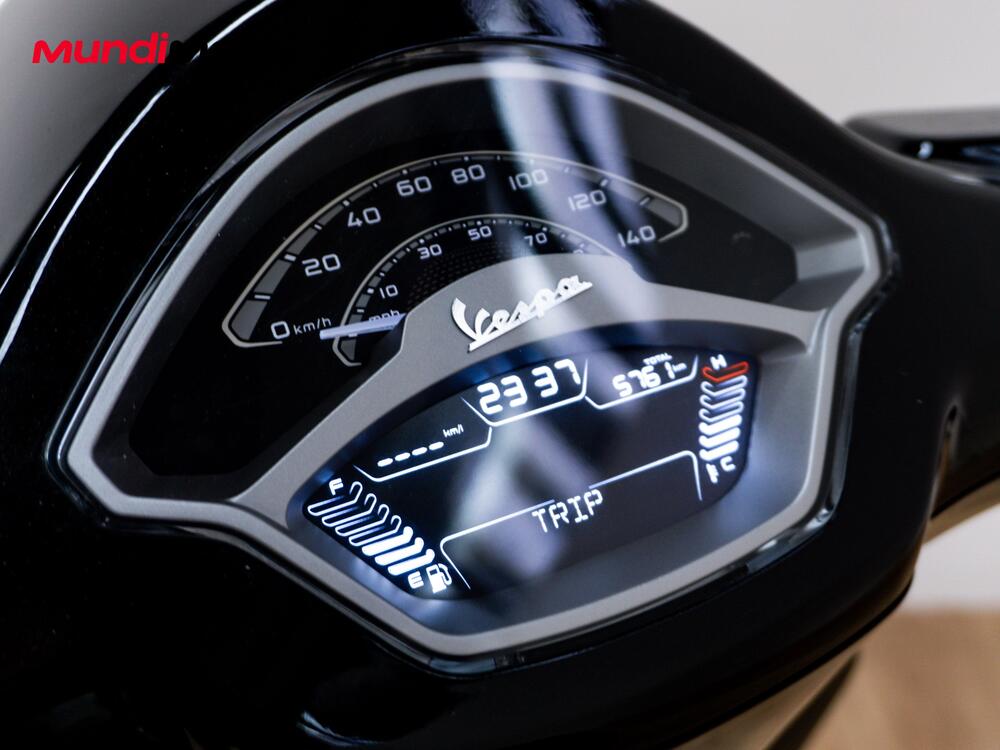 Vespa Primavera 125 Batik (2024 - 26) (12)