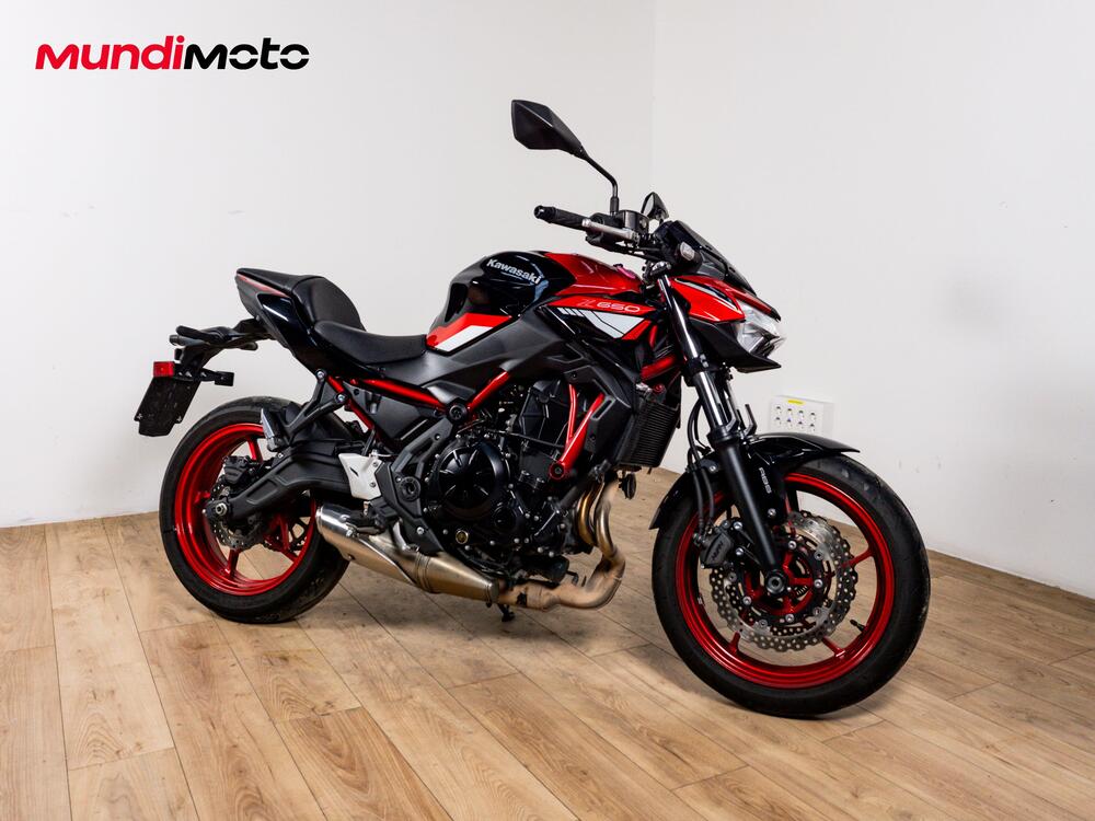 Kawasaki Z 650 (2025 - 26) (2)