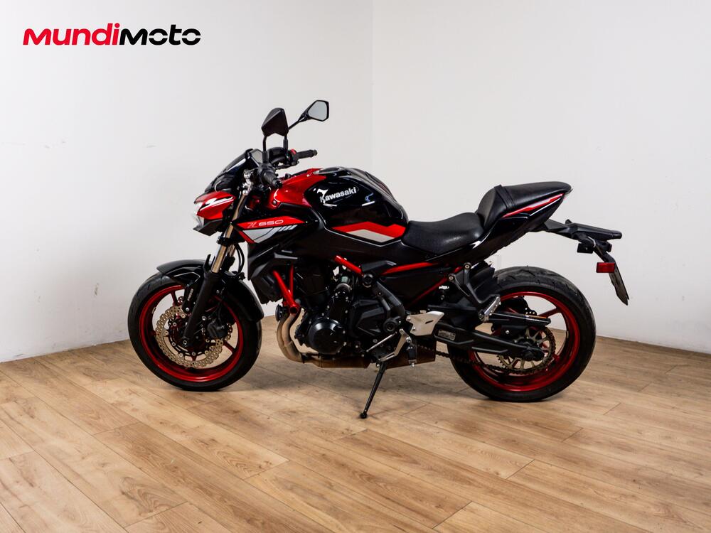 Kawasaki Z 650 (2025 - 26) (6)