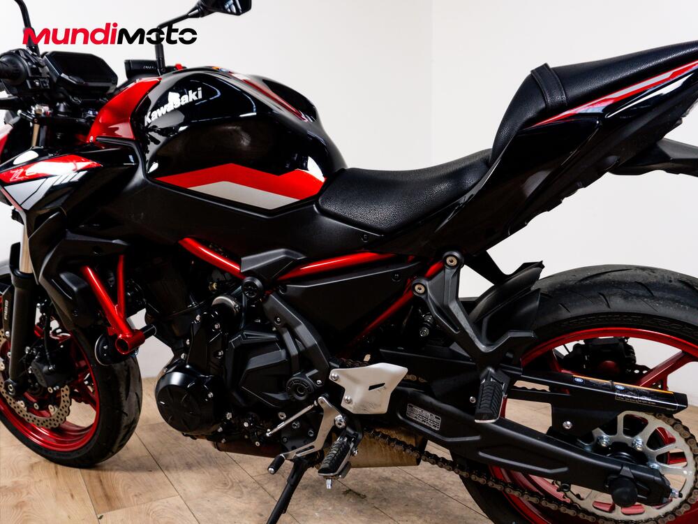 Kawasaki Z 650 (2025 - 26) (10)